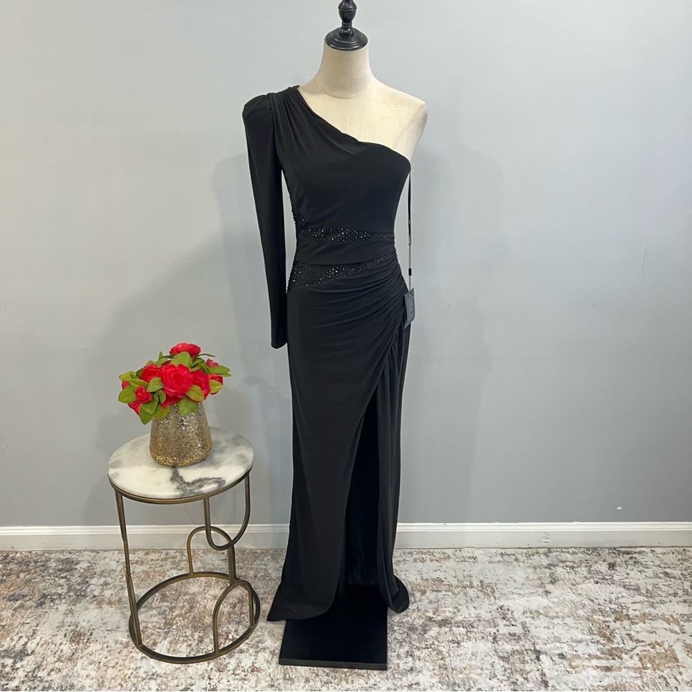Ieena Mac Duggal Black One Shoulder Rhinestone Embellished Maxi Gown - Reemoly